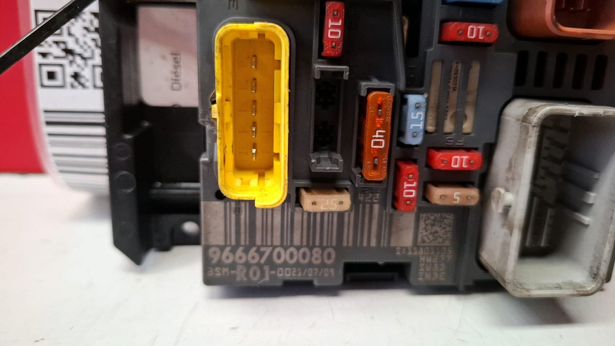 Caja Fusibles Bsm R01 Citroen C4 Picasso 2009 966700080