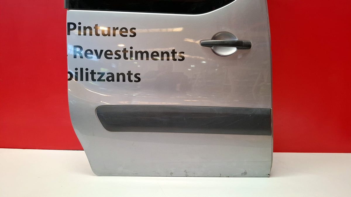 Puerta Corredera Trasera Derecha Citroen Berlingo Año 2017 Citroen Berlingo 2017 PUERTA CORREDERA DERECHA PUERTA CORREDERA DERECHA