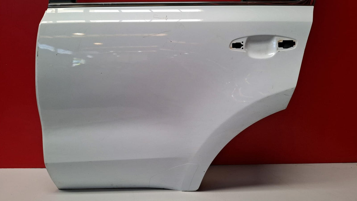 Puerta Trs IZQ Kia Sportage 2013 PUERTA TRASERA IZQUIERDA PUERTA TRASERA IZQUIERDA