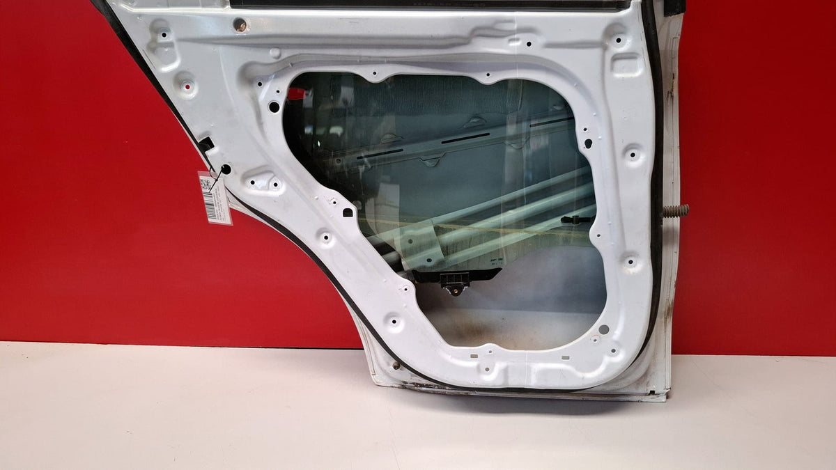 Puerta Trs IZQ Kia Sportage 2013 PUERTA TRASERA IZQUIERDA PUERTA TRASERA IZQUIERDA
