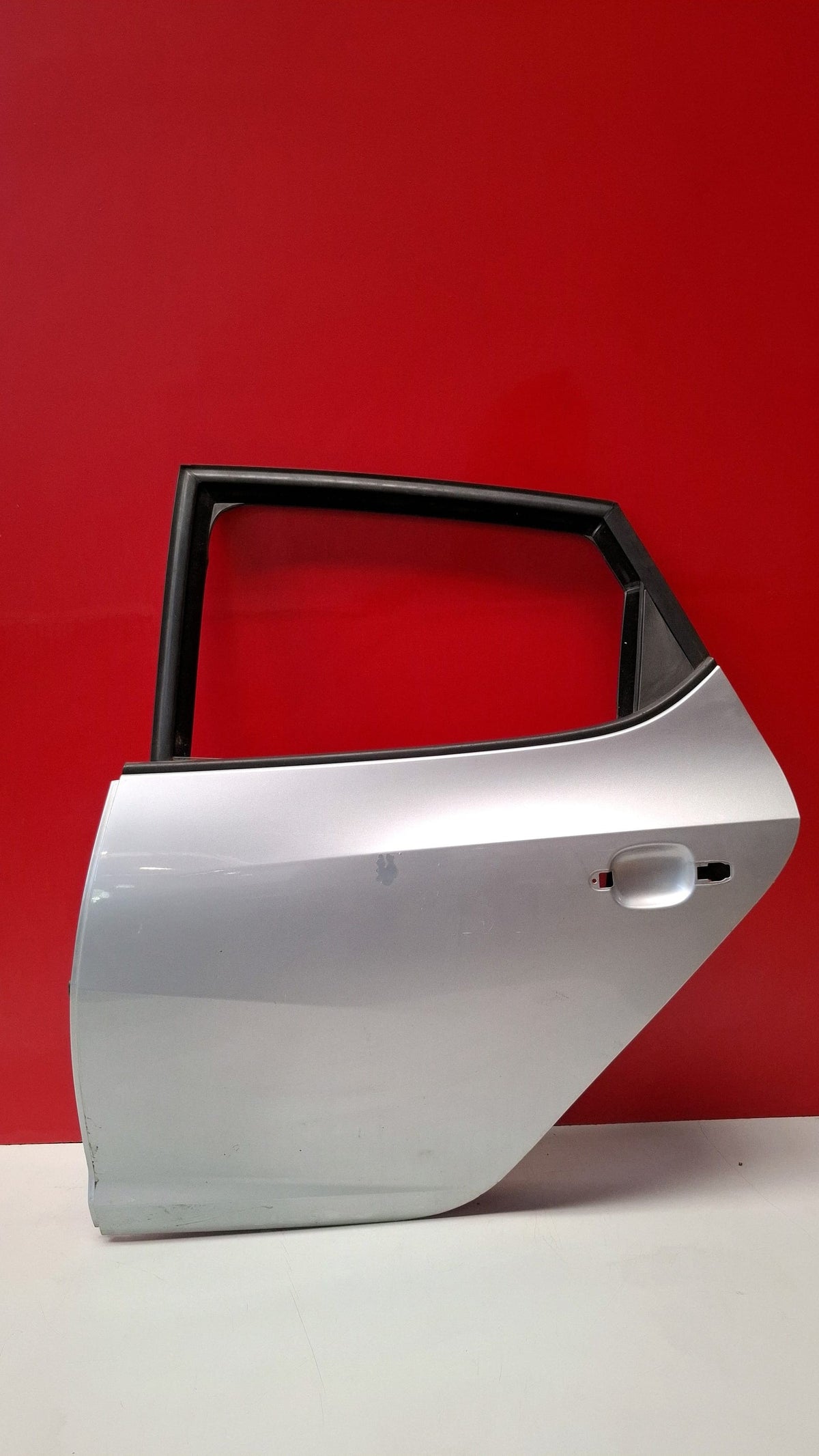 Puerta Trs IZQ Seat Ibiza 2014 PUERTA TRASERA IZQUIERDA PUERTA TRASERA IZQUIERDA