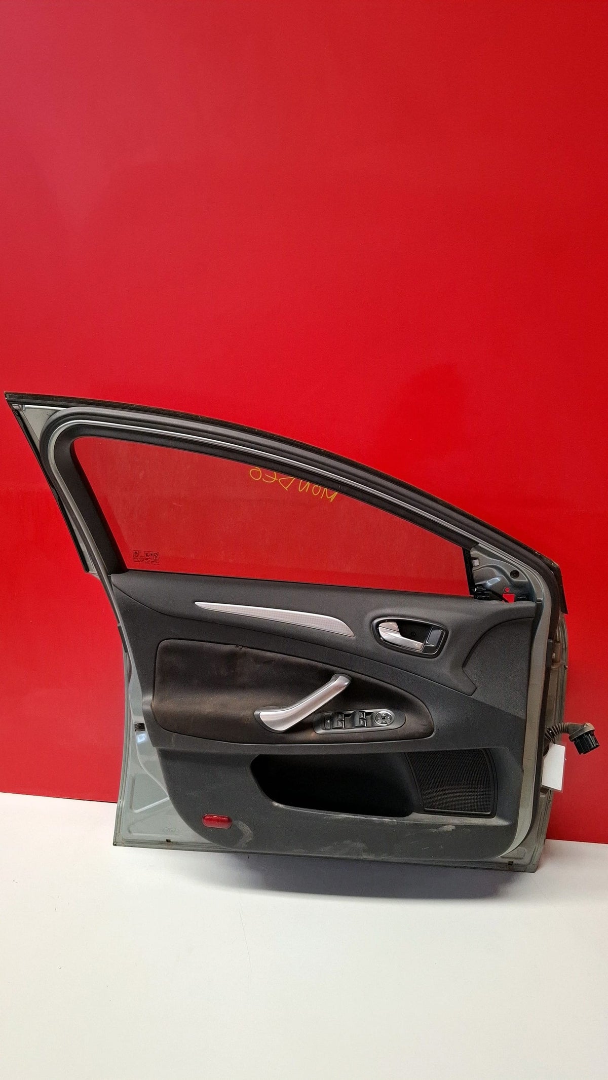 Puerta del IZQ Ford Mondeo 2008 PUERTA DELANTERA IZQUIERDA PUERTA DELANTERA IZQUIERDA