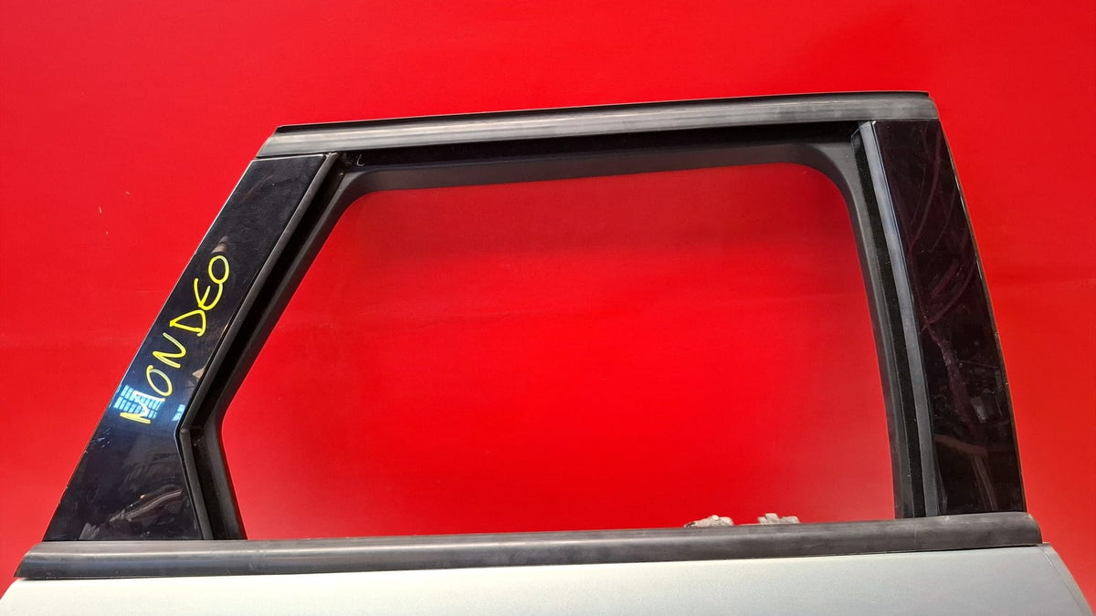 Puerta Trs DCH Ford Mondeo 2008 PUERTA TRASERA DERECHA