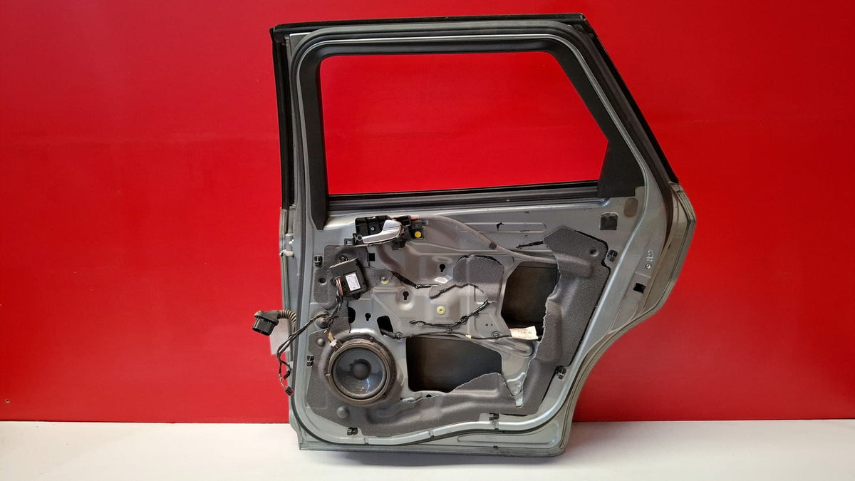 Puerta Trs DCH Ford Mondeo 2008 PUERTA TRASERA DERECHA