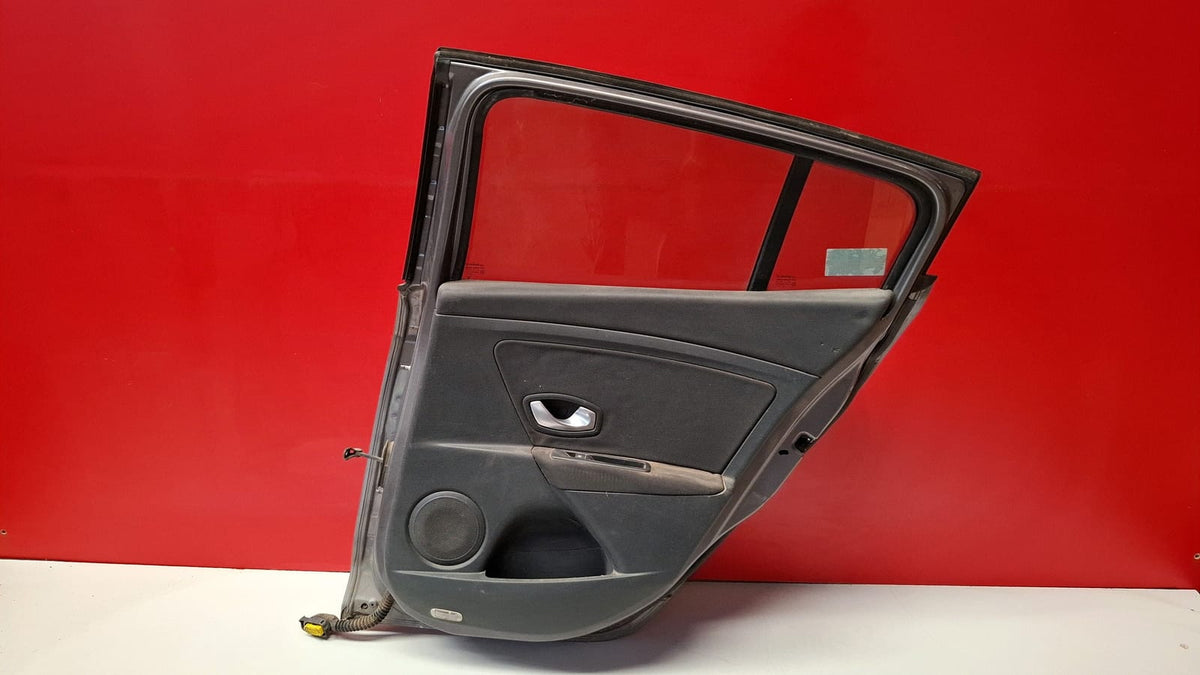 Puerta Trs DCH Renault Megane 2012 PUERTA TRASERA DERECHA