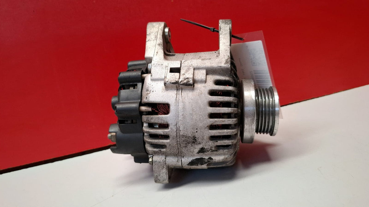 Alternador Renault Megane 1.5 DCI Año 2005 Renault Megane 2005 ALTERNADOR ALTERNADOR