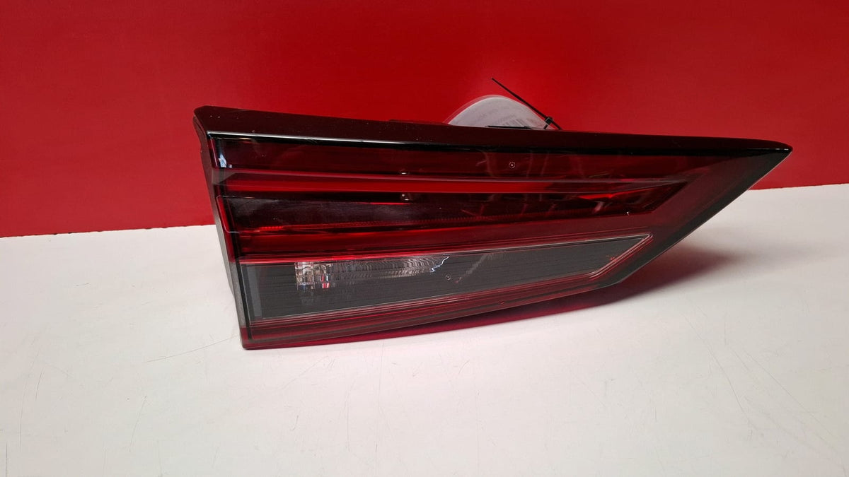 Piloto Trasero Derecho Interior Nissan Qashqai 2023 2268D03F Ref 8864 2268D03F
