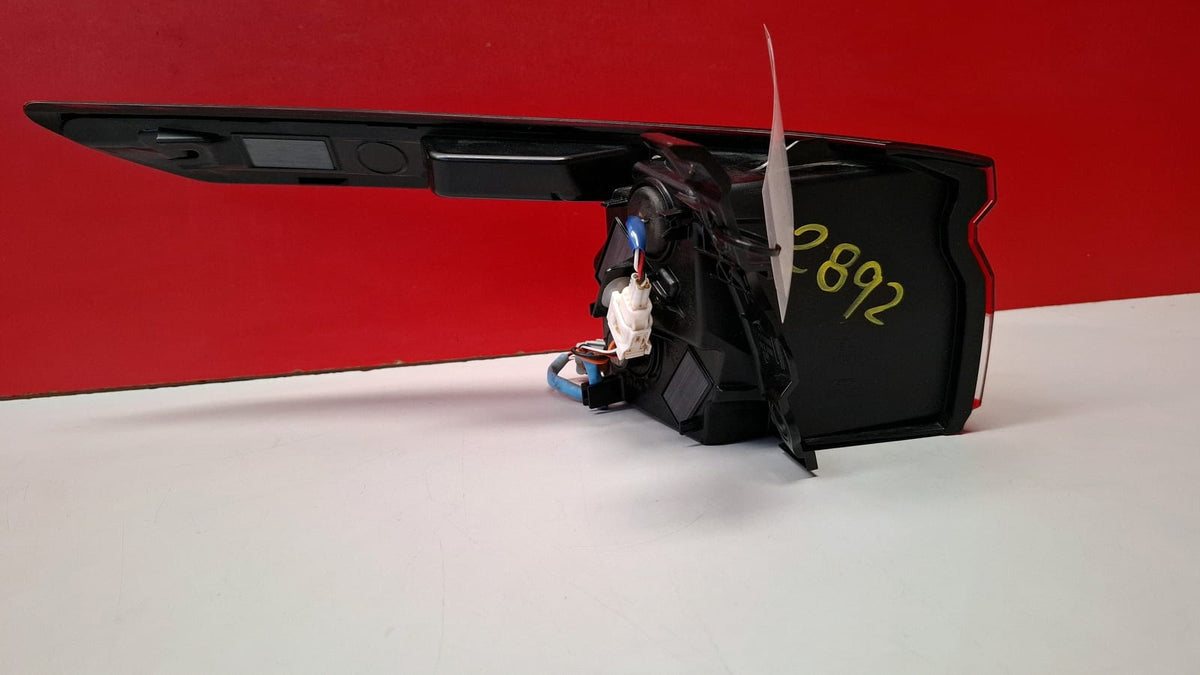 Piloto Trasero Izquierdo Exterior Nissan Qashqai 2023 2208D02F Ref 8862 2208D02F