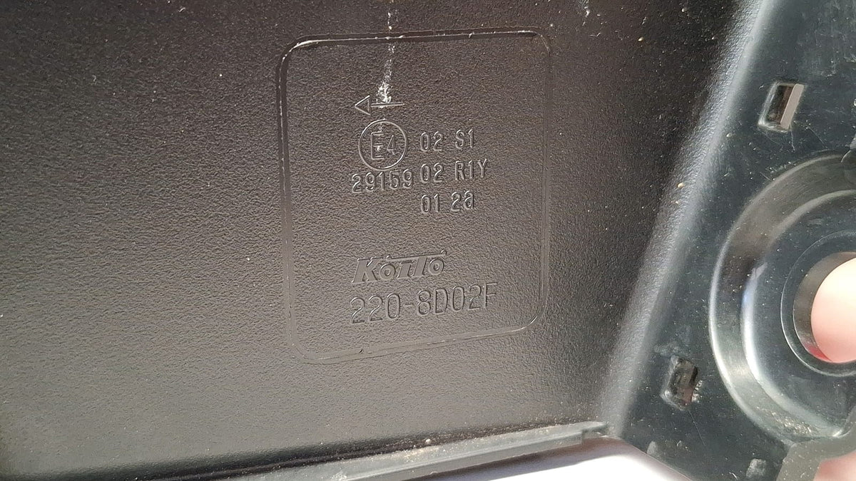Piloto Trasero Izquierdo Exterior Nissan Qashqai 2023 2208D02F Ref 8861 2208D02F