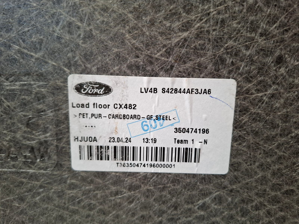 Tapa Revestimiento Maletero Ford Kuga Año 2024. 5 Puertas Ford Kuga 2024 TAPA REVESTIMIENTO INFERIOR MALETERO TAPA REVESTIMIENTO INFERIOR MALETERO