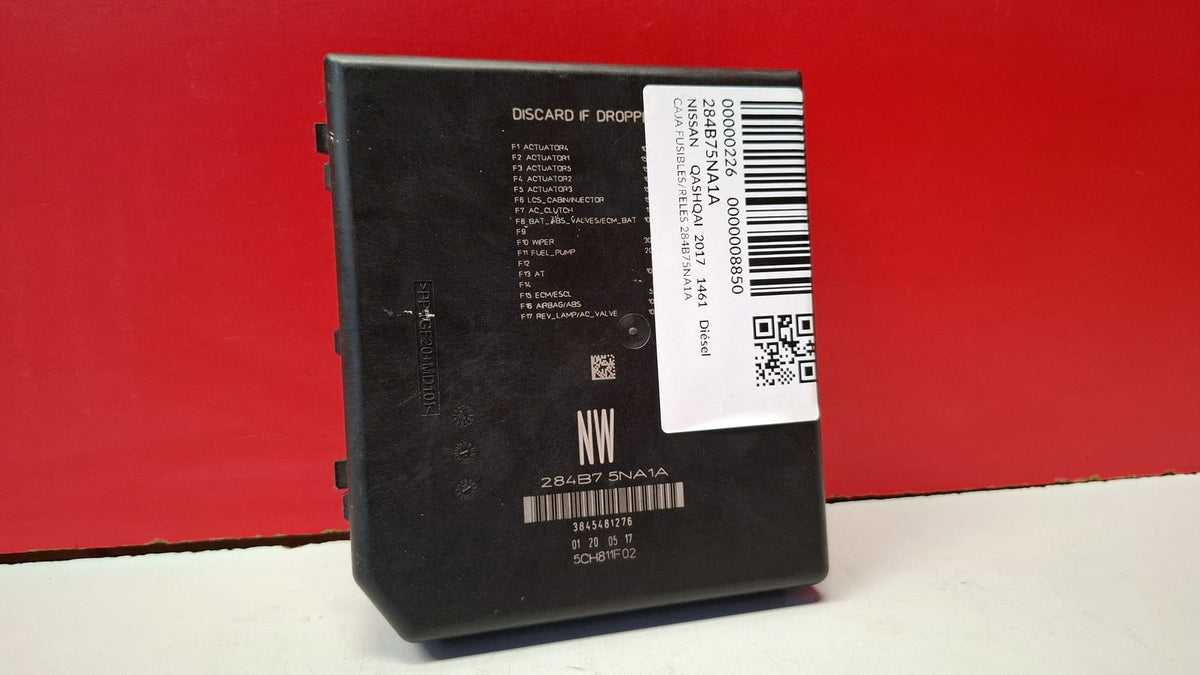 Caja Fusibles/reles Nissan Qashqai 2017 284B75NA1A 284B75NA1A