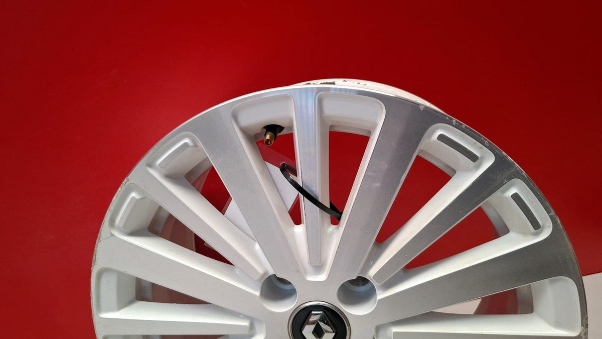 Llanta Renault 4X100 6.0Jx16CH4-50 Renault Twingo 2021 403004025R Ref 8818 403004025R