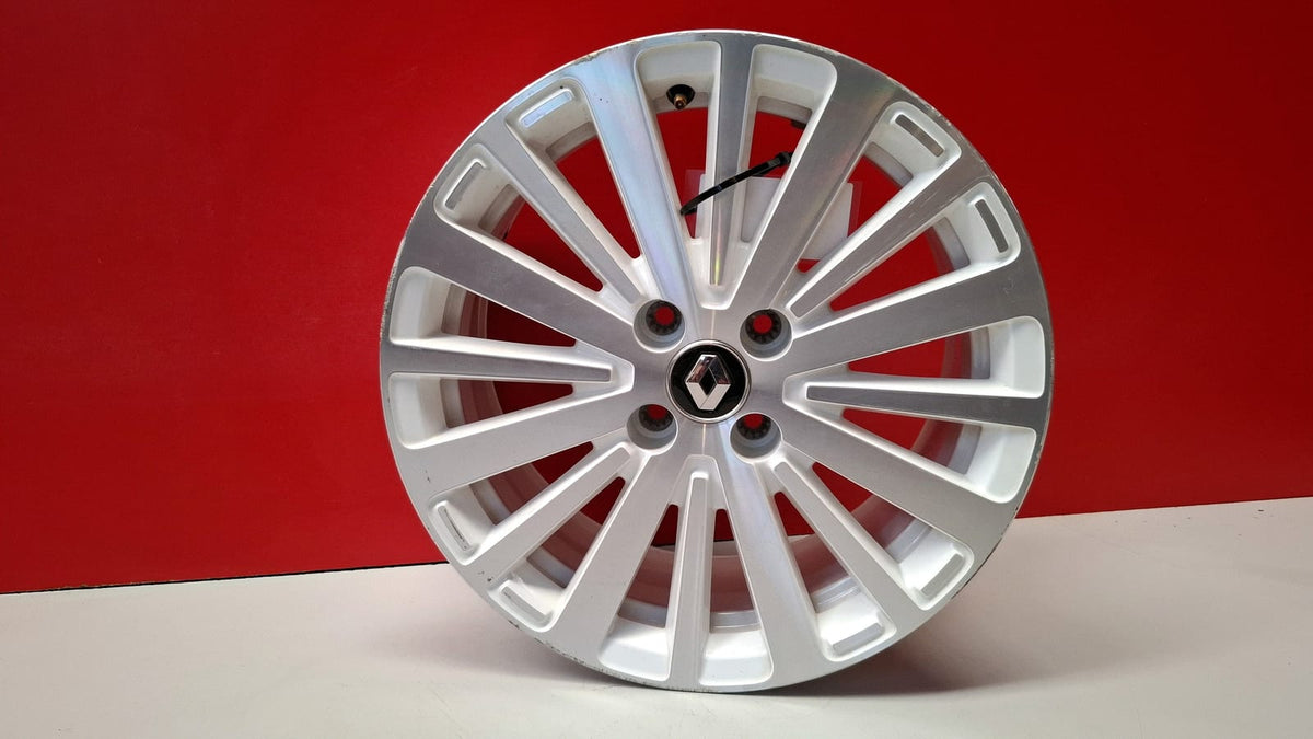 Llanta Renault 4X100 6.0Jx16CH4-50 Renault Twingo 2021 403004025R Ref 8817 403004025R