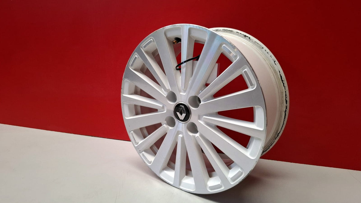 Llanta Renault 4X100 6.0Jx16CH4-50 Renault Twingo 2021 403004025R Ref 8817 403004025R