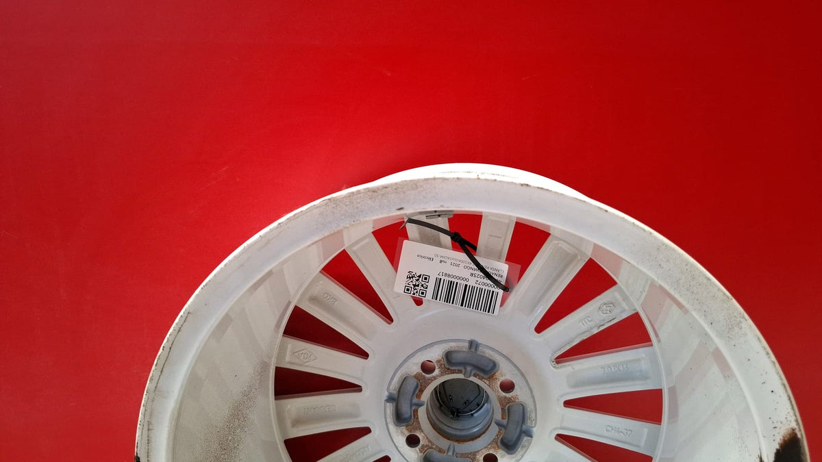 Llanta Renault 4X100 6.0Jx16CH4-50 Renault Twingo 2021 403004025R Ref 8817 403004025R