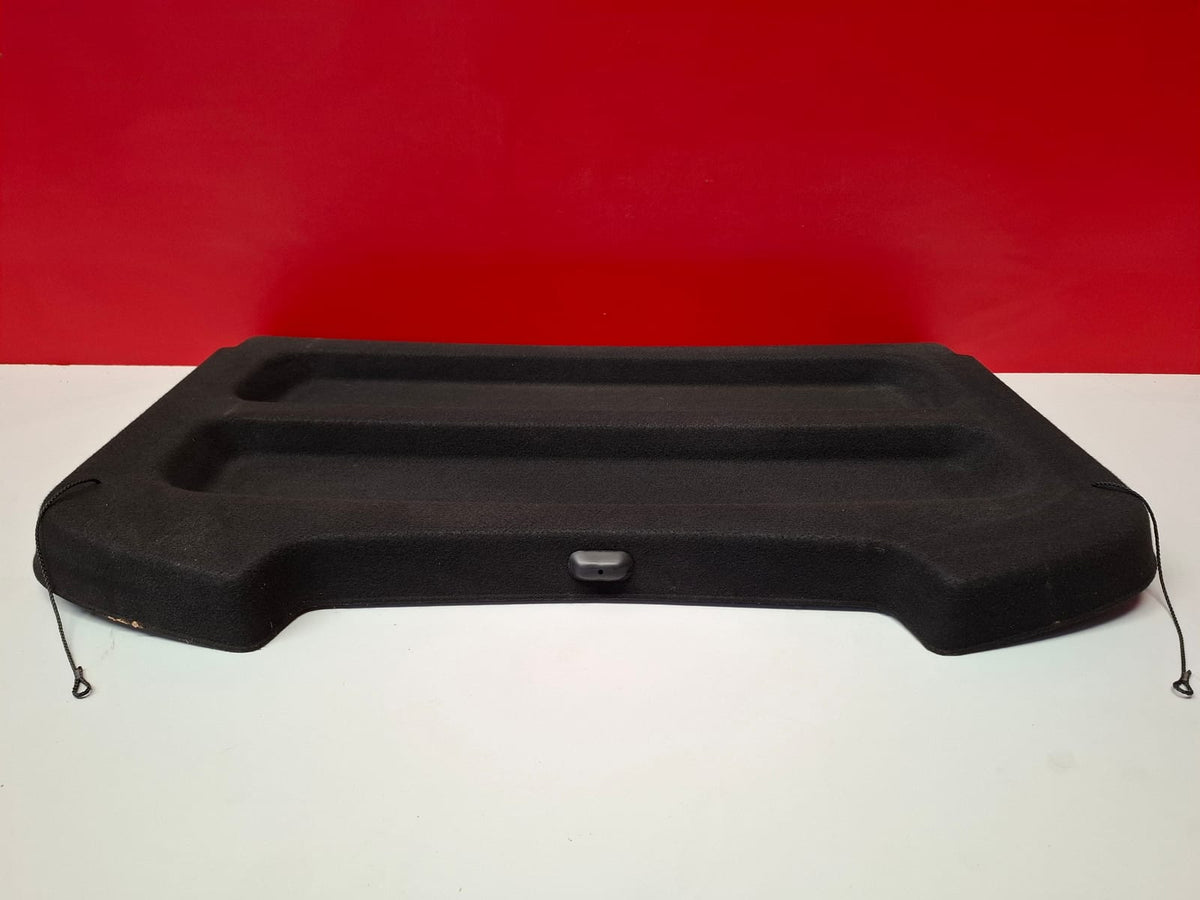 Bandeja Trasera Dacia Sandero Año 2016. 5 Puertas Dacia Sandero 2016 BANDEJA TRASERA Ref 8746 BANDEJA TRASERA