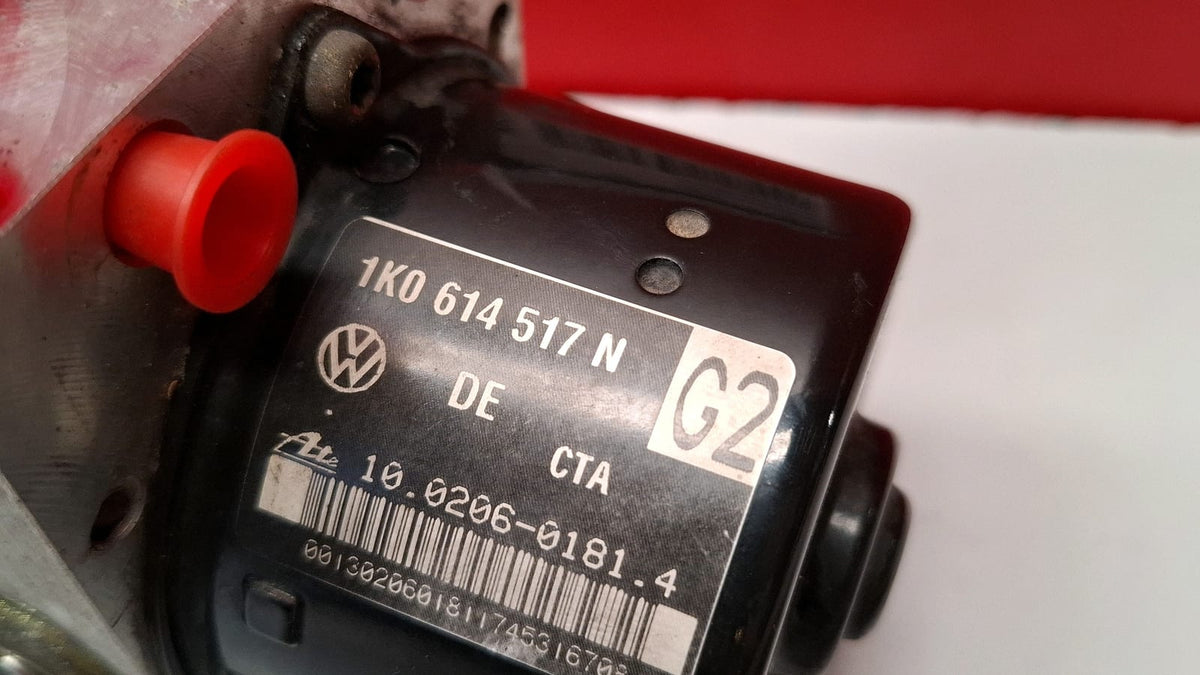 ABS / 1K0907379Q Seat Leon 2006 1K0614517N Ref 8624
