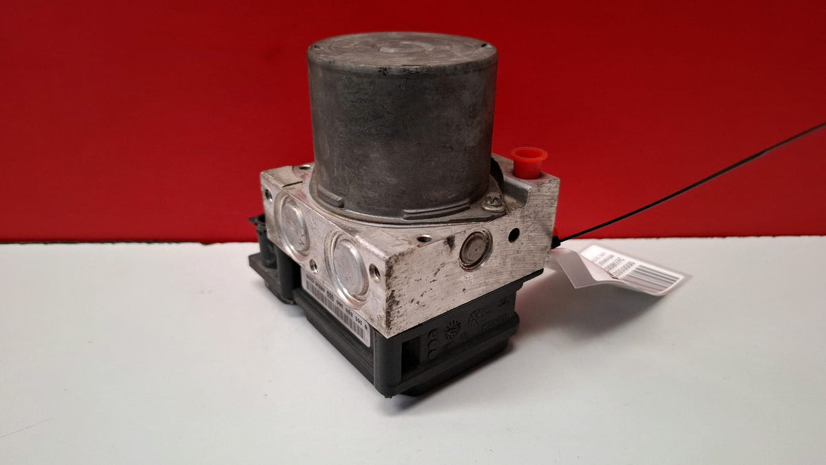 ABS / 8200038695 Renault Megane 2004 265800300