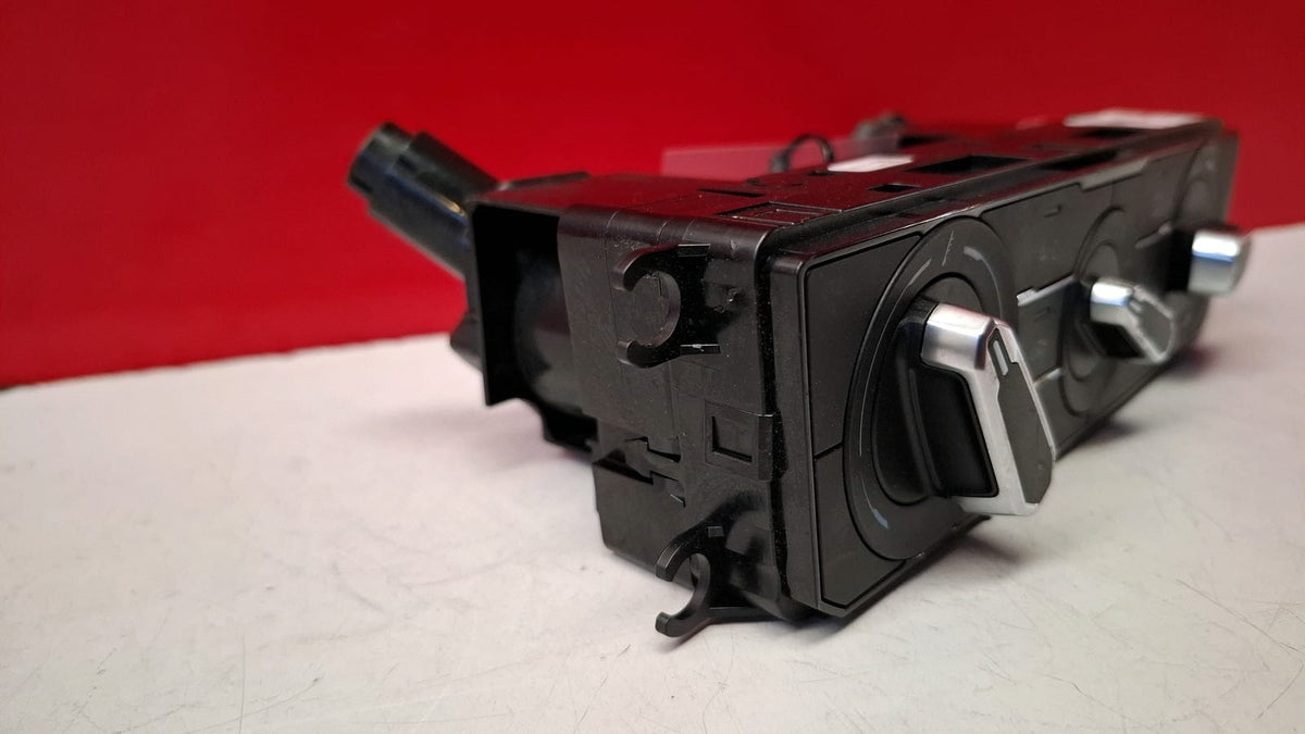 Mando Calefaccion Volkswagen Polo 2018 2G1820045F 2G1820045F