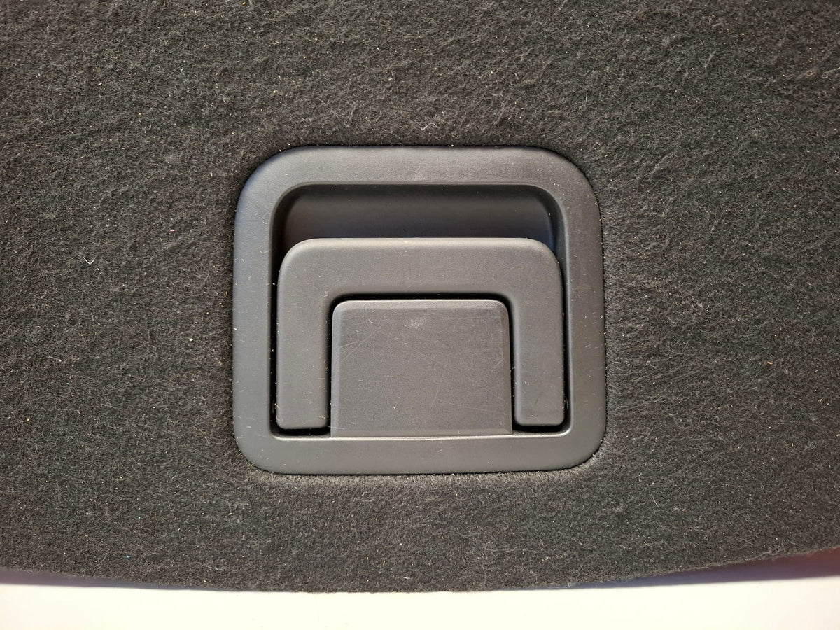 Tapa Revestimiento Inferior Maletero Toyota Corolla Cross Wagon Año 2021. 5 Puertas Toyota Corolla Cross 2021 TAPA REVESTIMIENTO INFERIOR MALETERO TAPA REVESTIMIENTO INFERIOR MALETERO