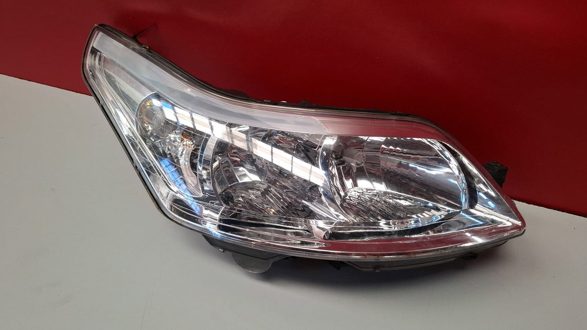 Faro del DCH Citroen C4 2006 FARO DELANTERO DERECHO FARO DELANTERO DERECHO