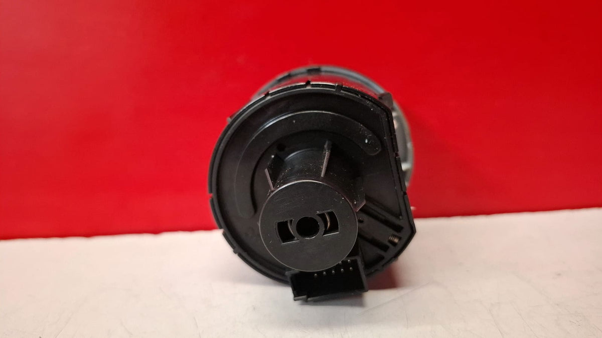Mando Luces Volkswagen Polo 2018 5G0941431S