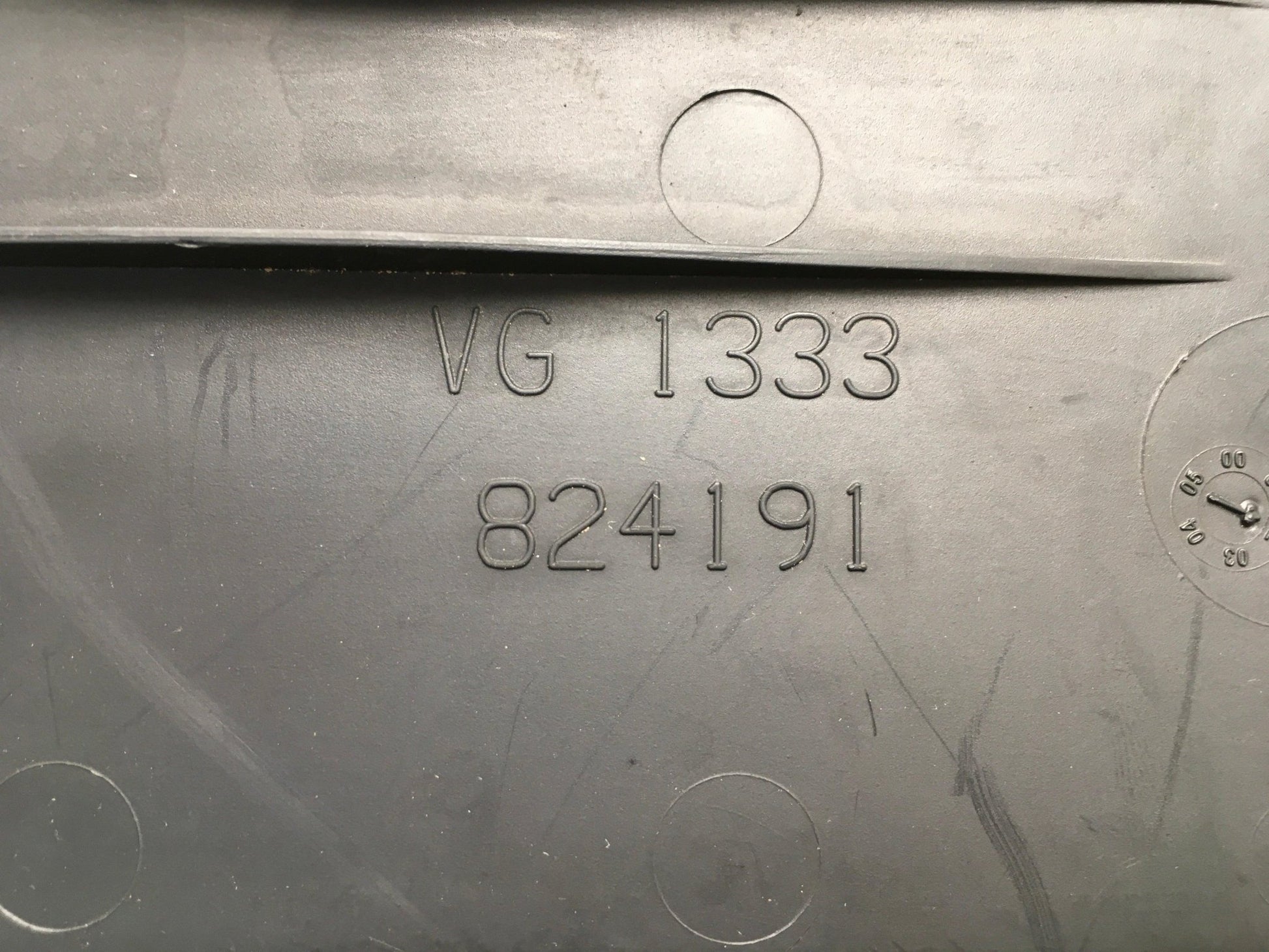 Guantera Jeep Cherokee III KJ - 824191 _