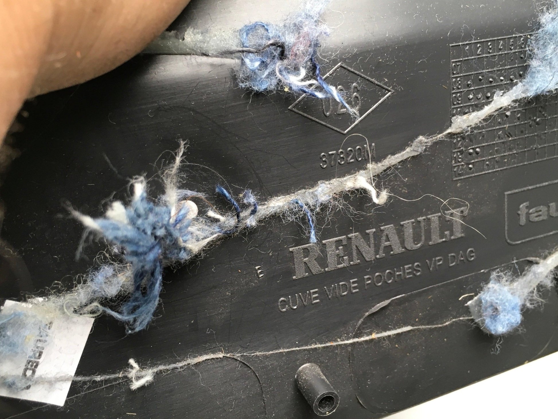 Guantera Mercedes Citan W415 - 681085541R