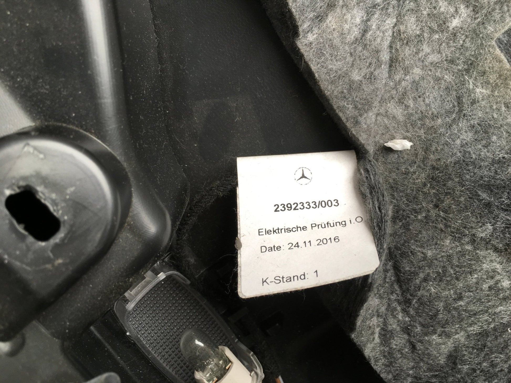 Guantera Mercedes W205 - A2056803205