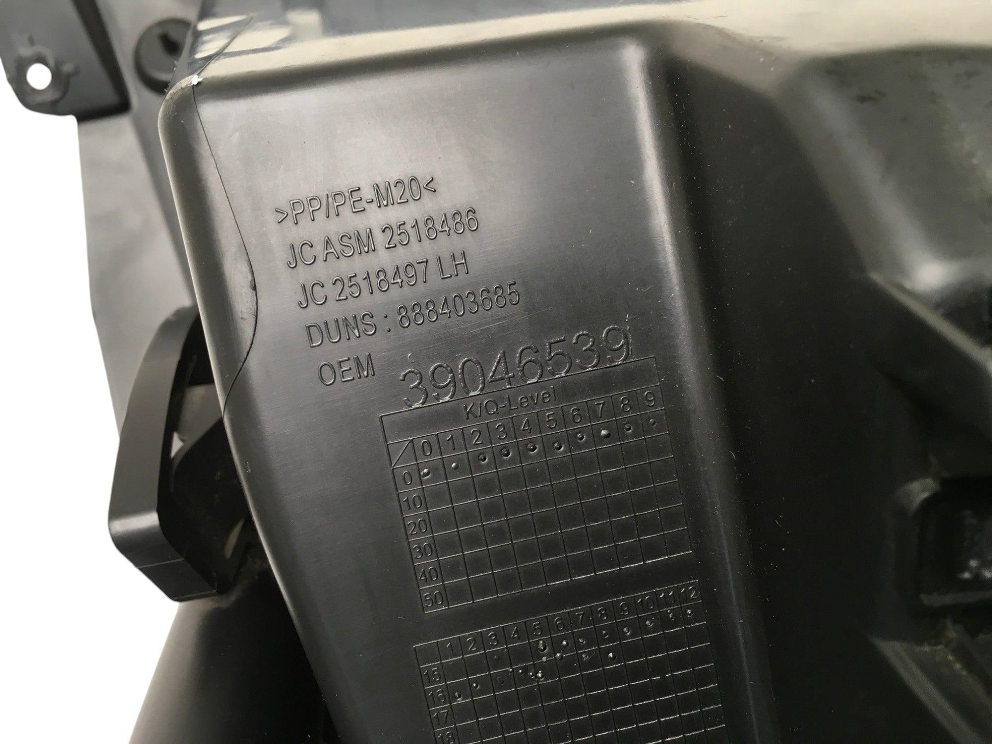 Guantera Opel Astra K - 39046757