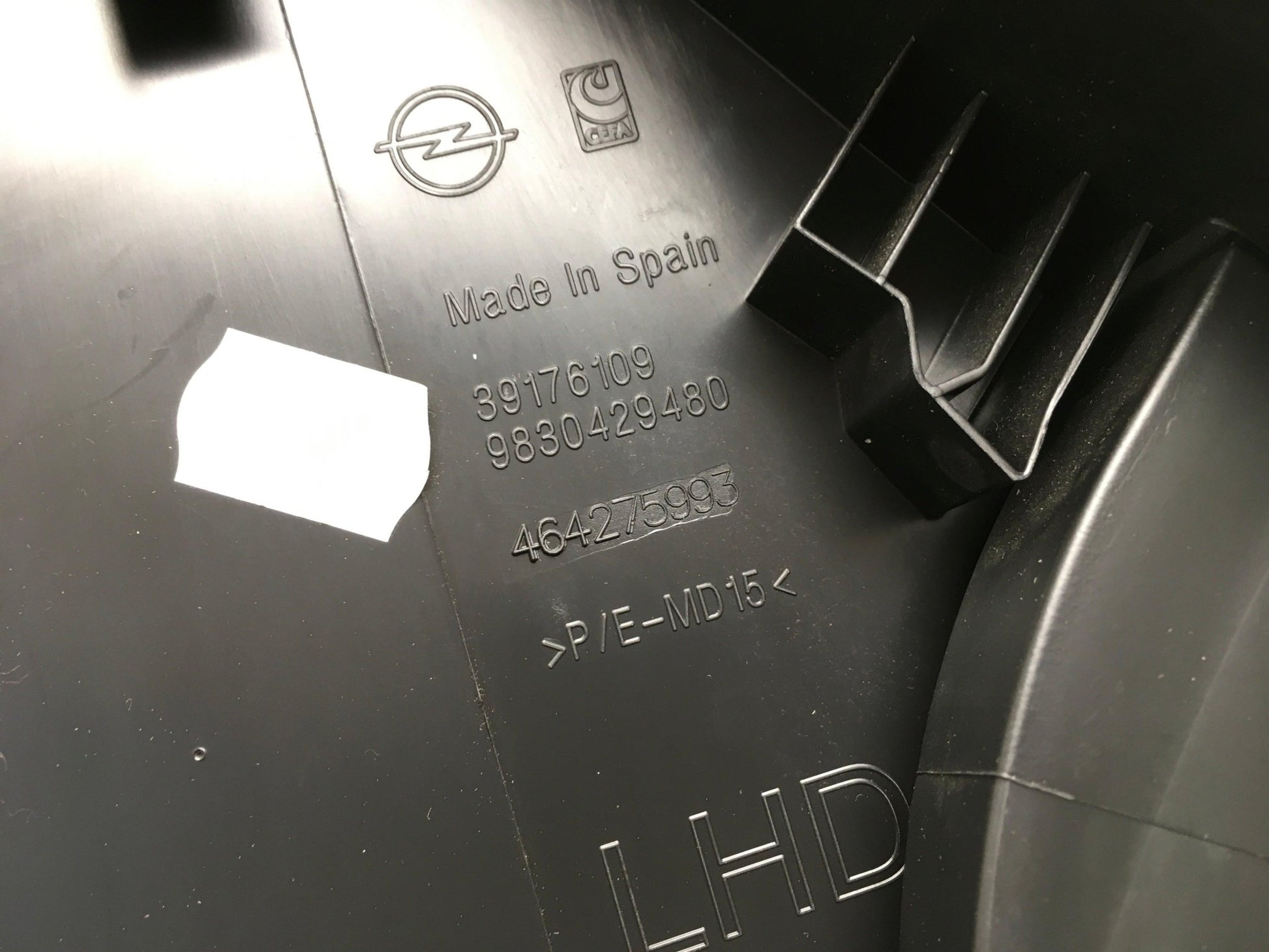 Guantera Opel Mokka B Corsa F - 9830429480