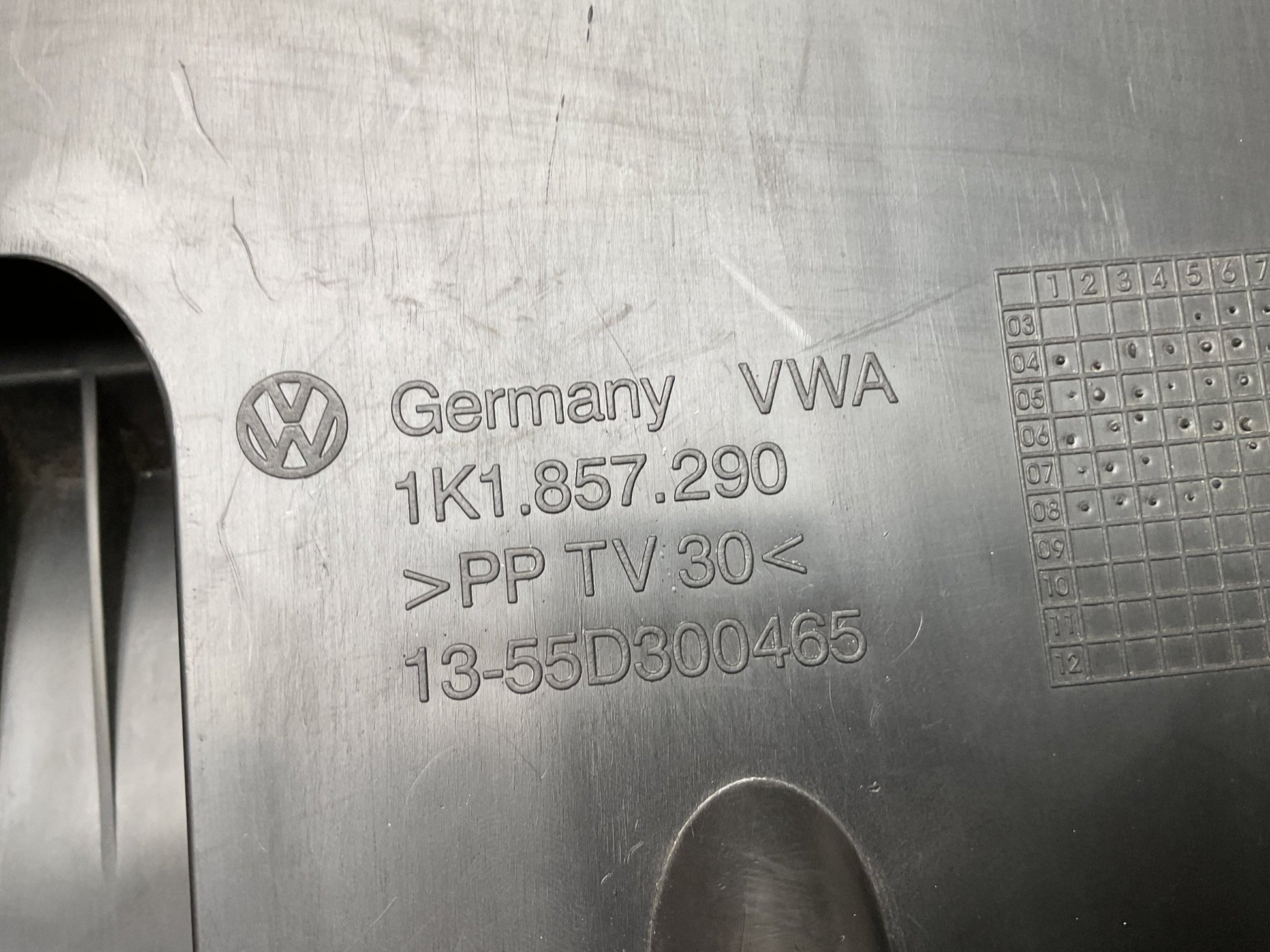 Guantera VW Golf VI 08-13 - 1K1857290
