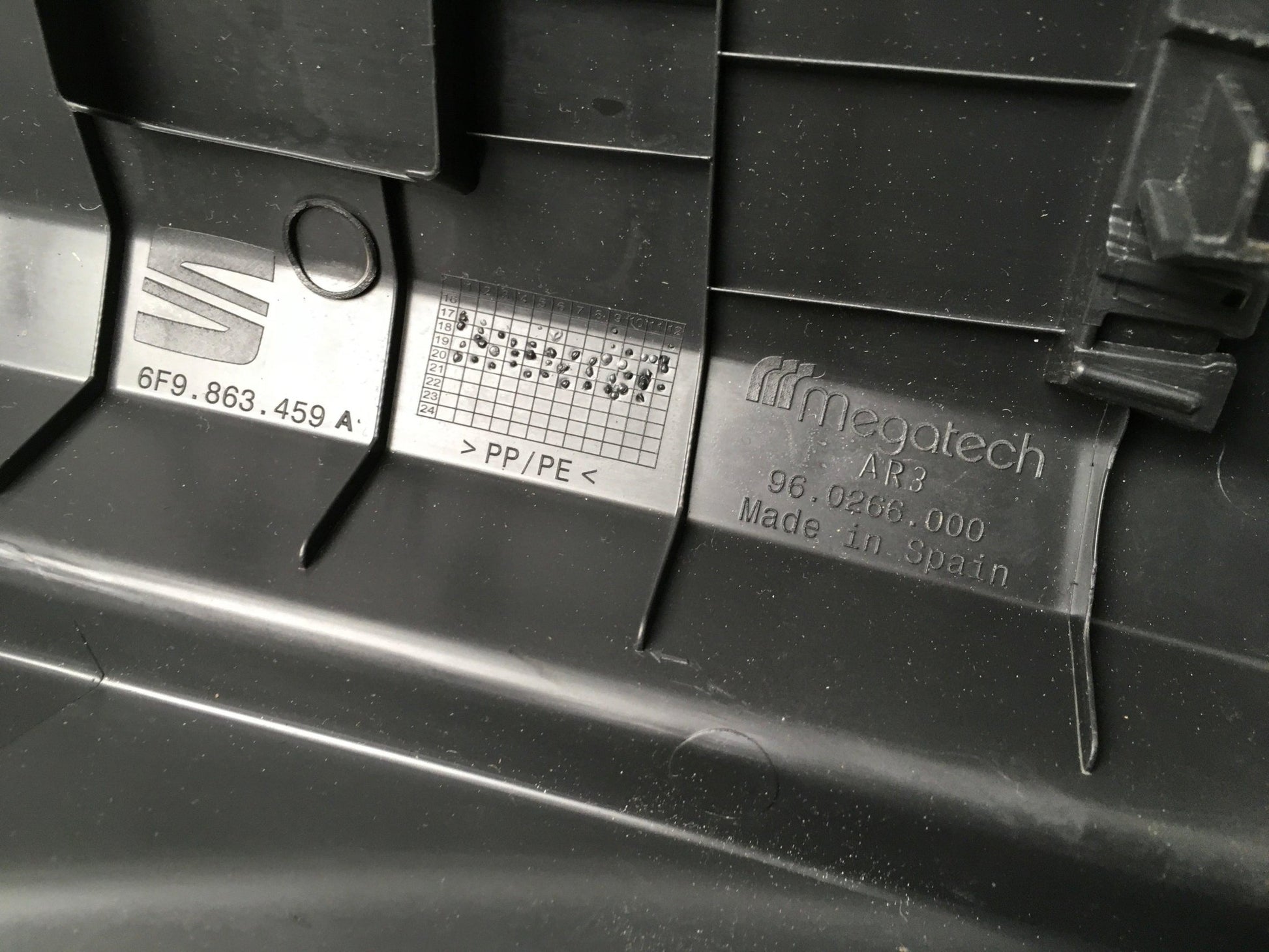 Guarnecido maletero Seat Arona - 6F9863459A