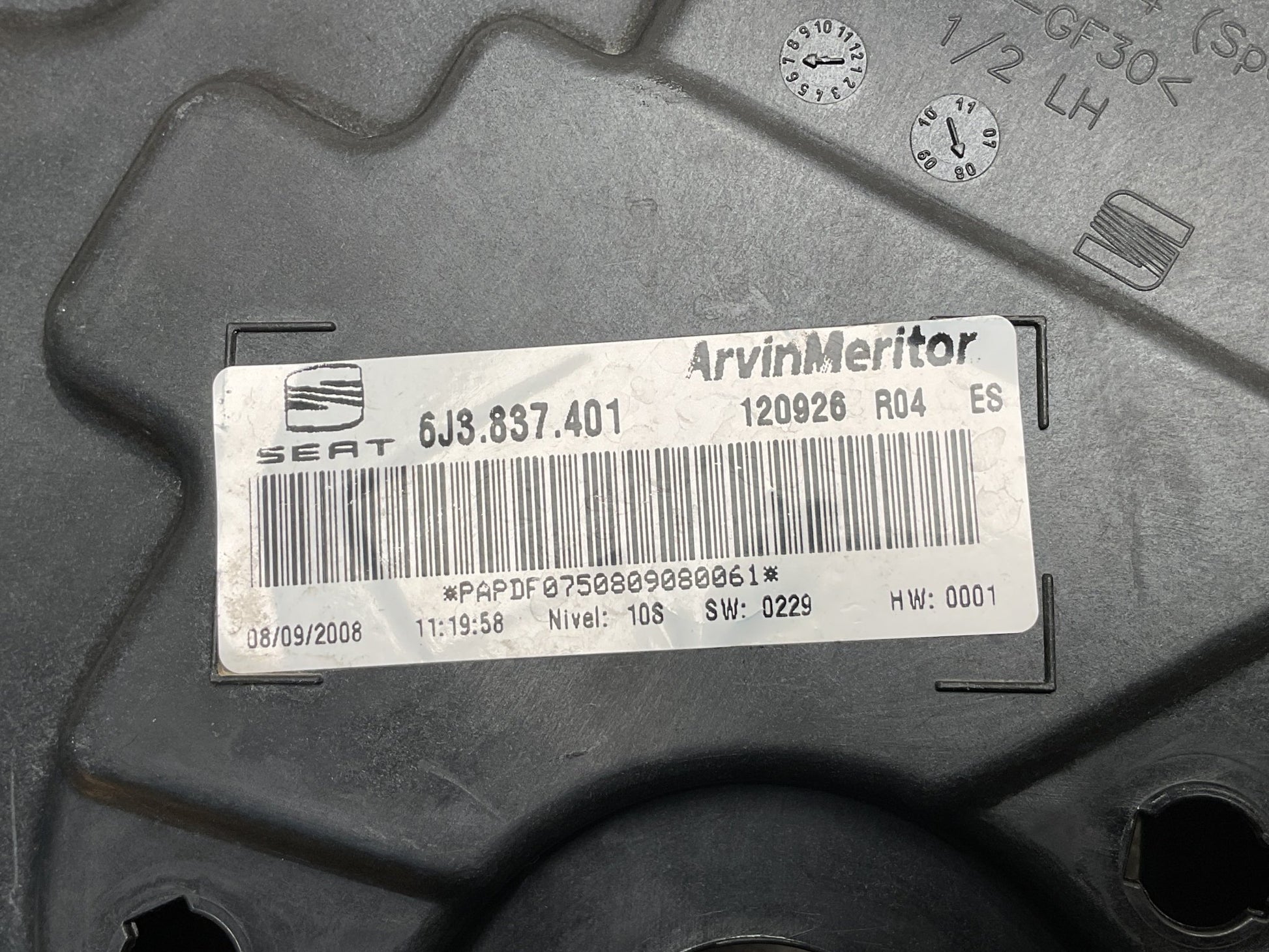 Guarnicion elevalunas del izq Seat Ibiza 08 - 17 - 6J3837401