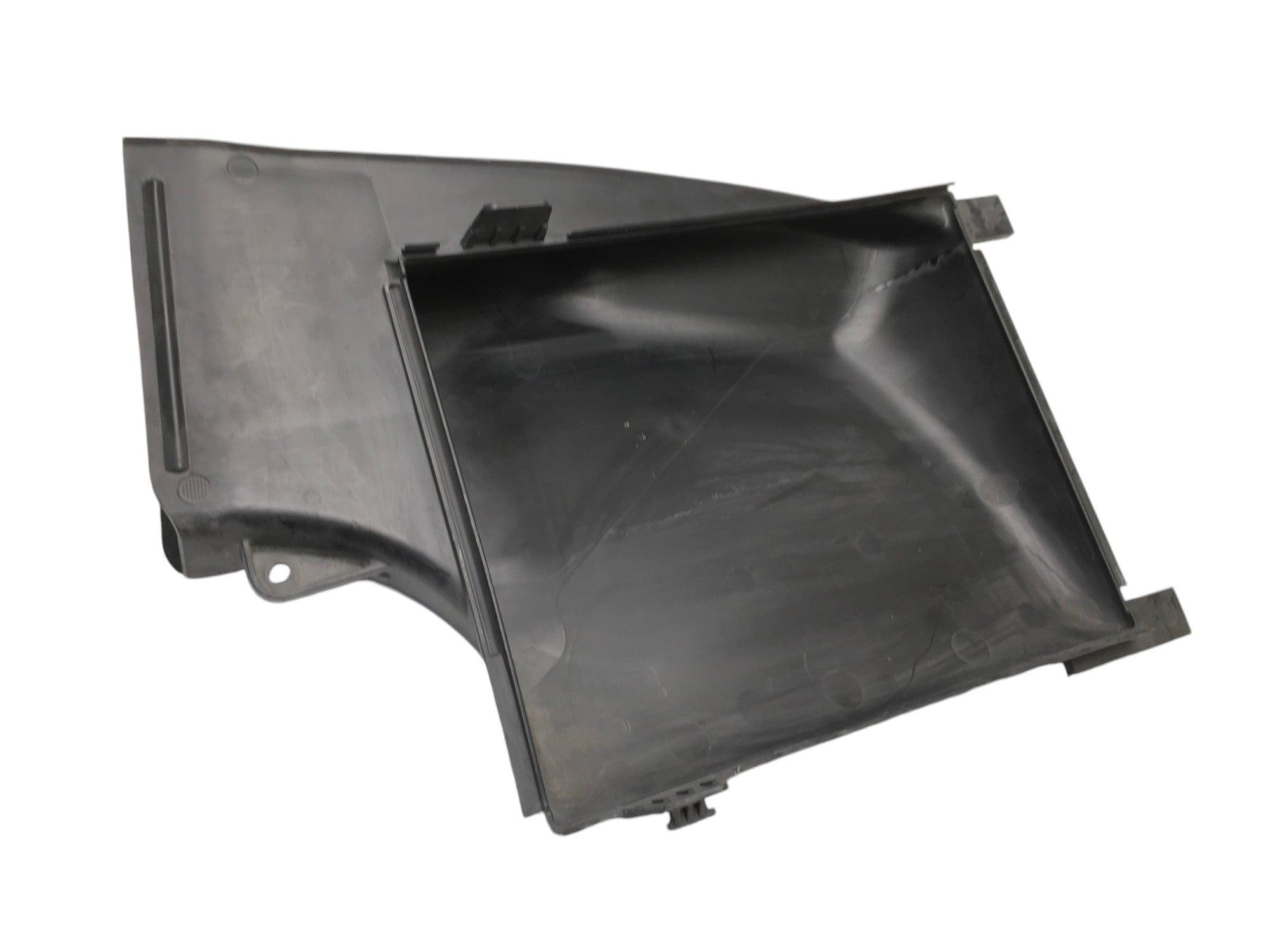 Guia derecha intercooler Porsche 911 992 - 992145928C