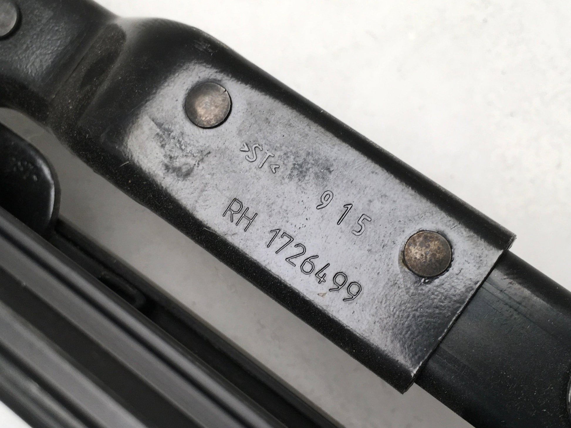 Guia techo corredizo dcho Porsche 992 - 99156635200