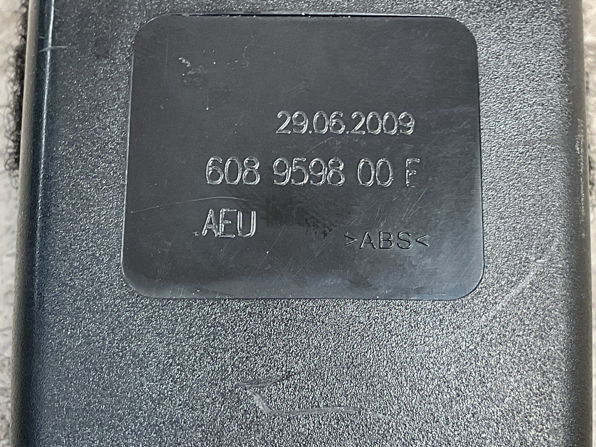 Hebilla Cinturon del izq BMW 3 2004-2011 - 9177771