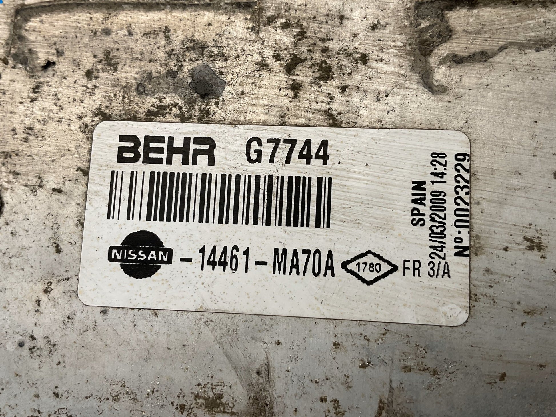 Intercooler Renault Maxity Nissan cabstar F24 - 14461MA70A