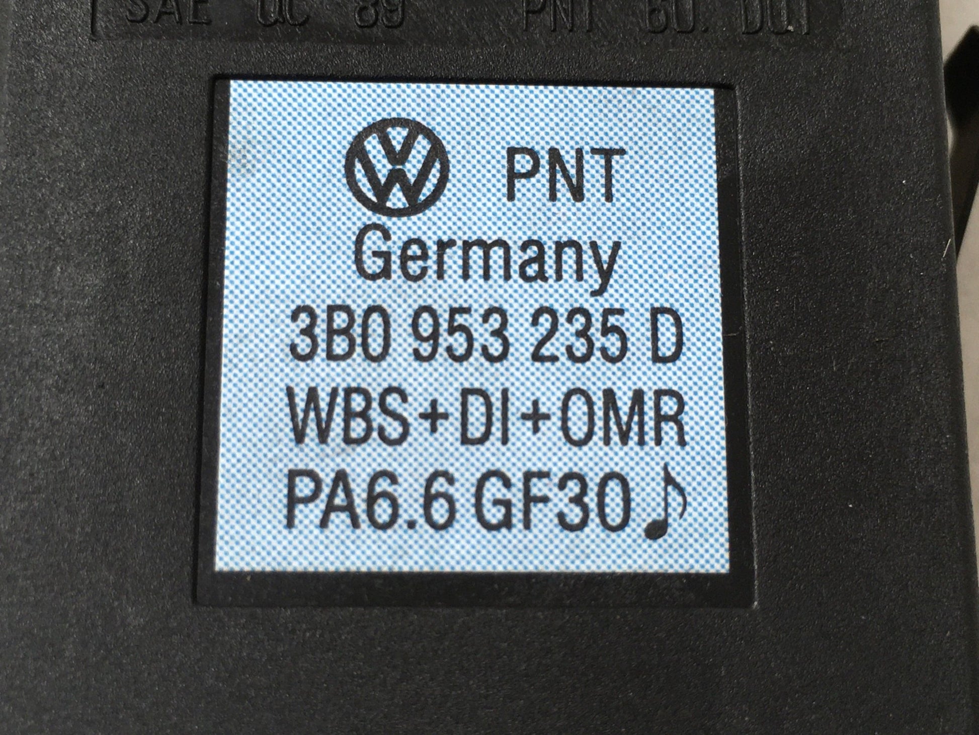 Interruptor advertencia VW Passat B5.5 3B - 3B0953235D
