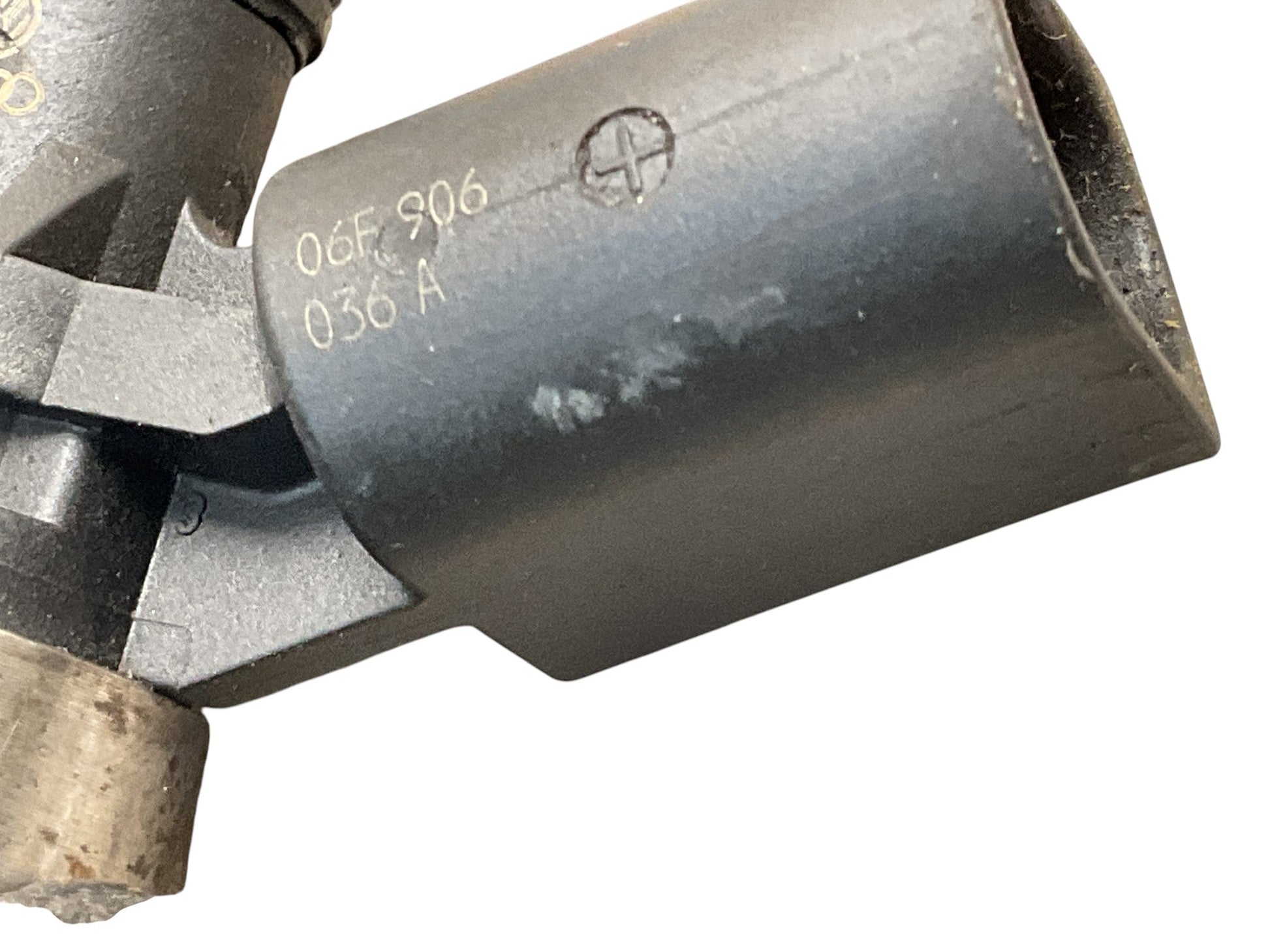 Inyector VAG 06F906036A 2.0Tdi - 06F906036A