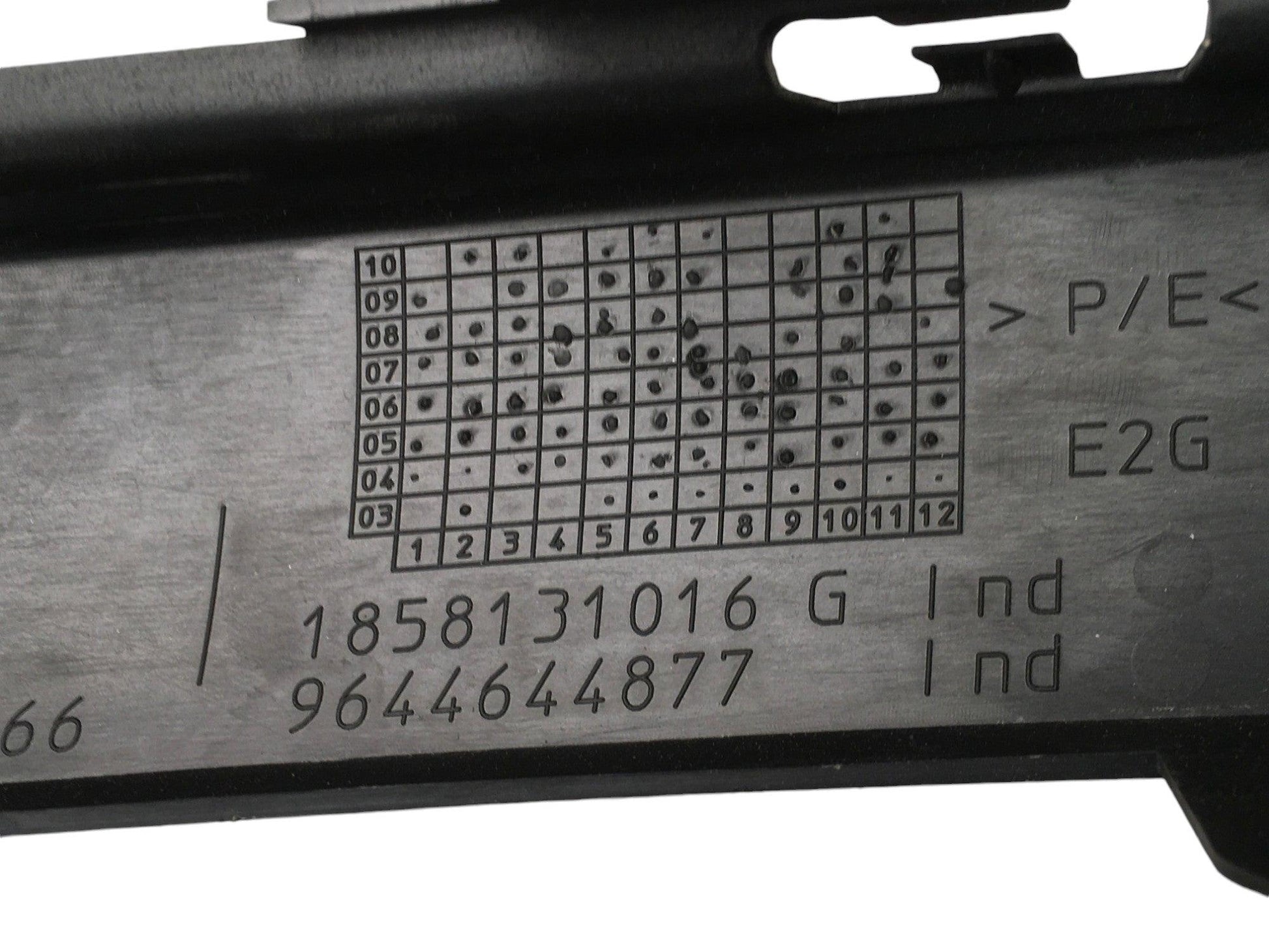 liston izq Paragolpes delantero Peugeot 407 - 9644644877