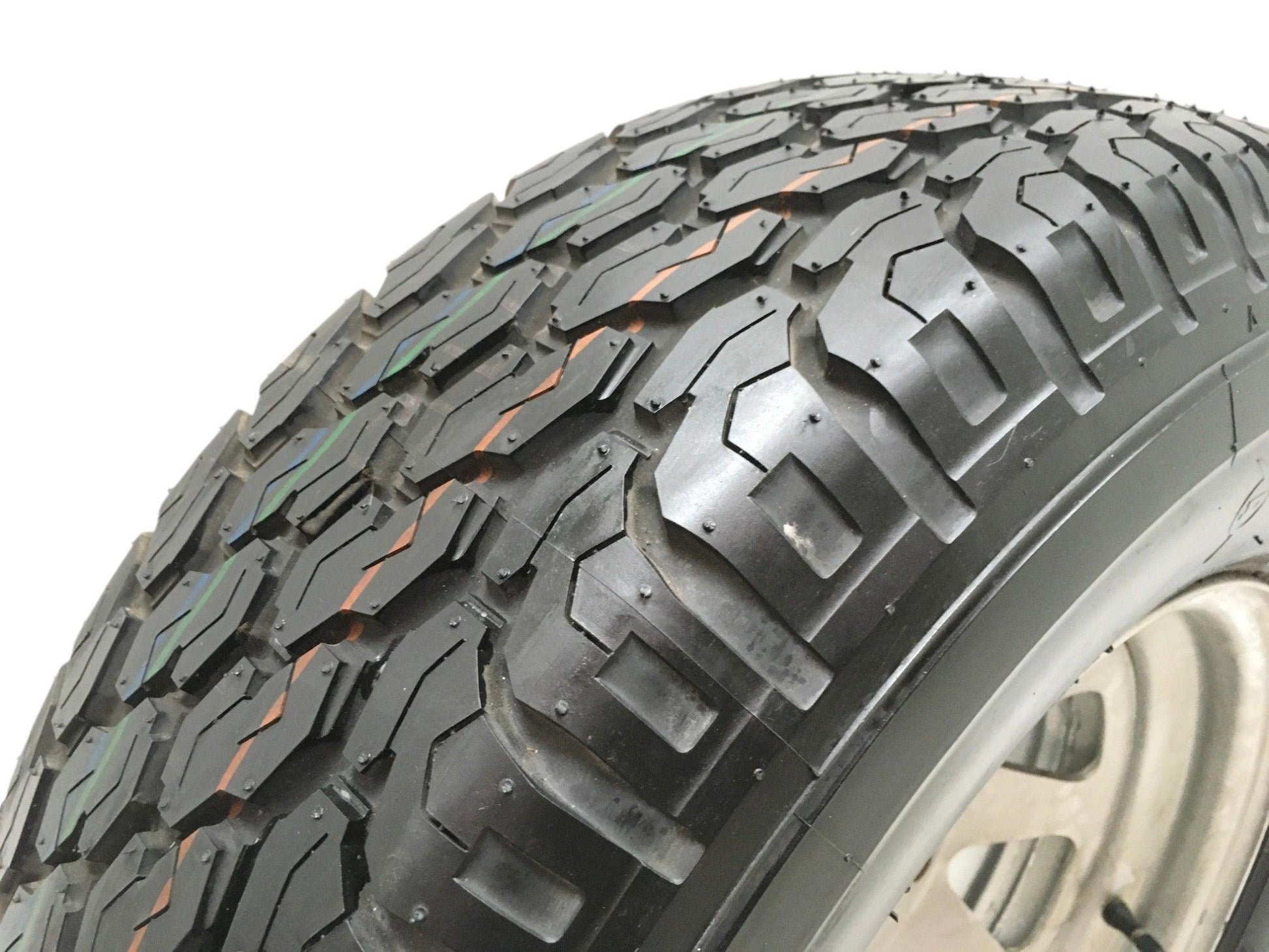 LLanta Daihatsu Feroza / Suzuki Samurai - 4026569313777