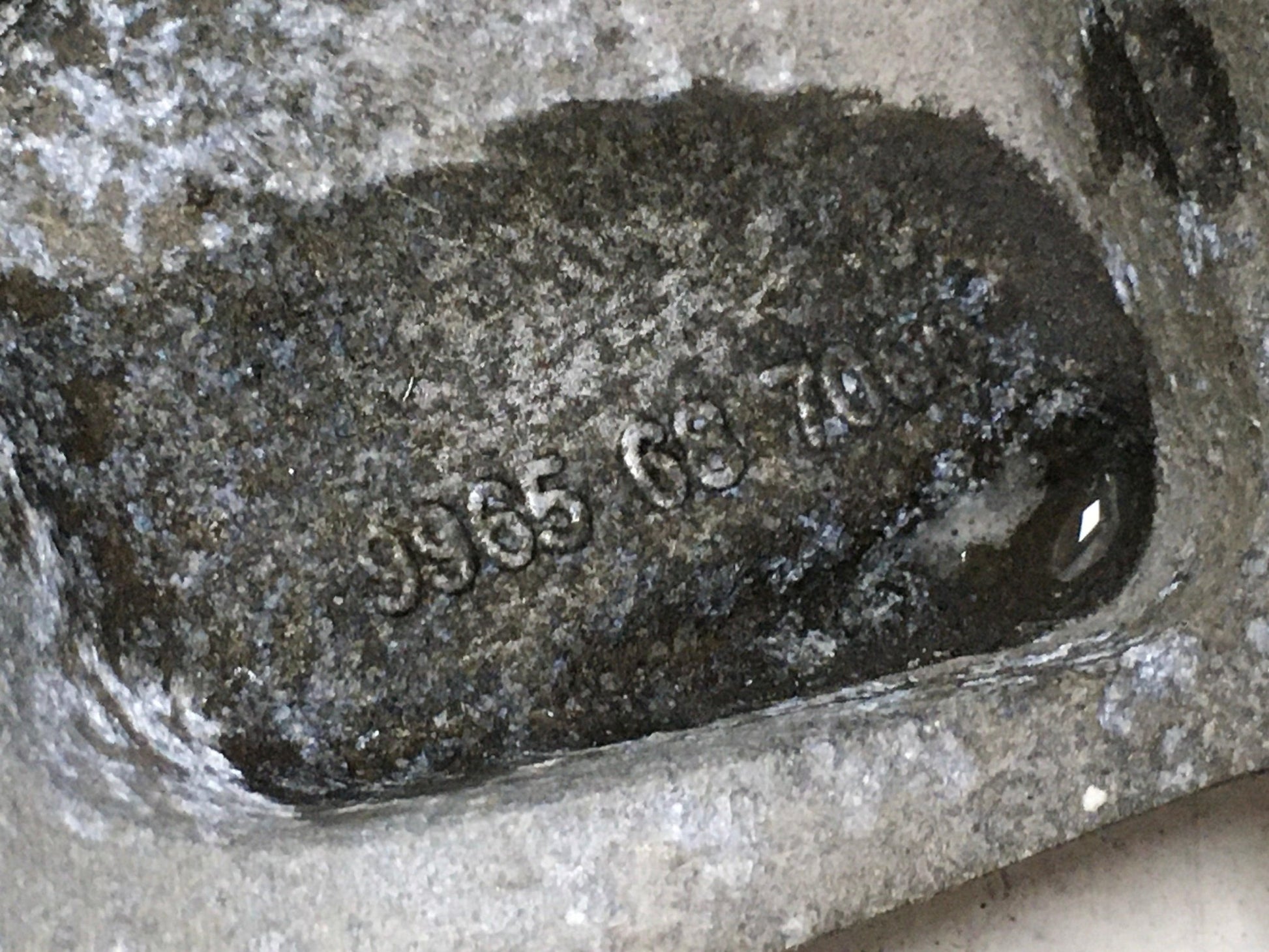 Llanta Ford Ranger II renovado - 9965687060