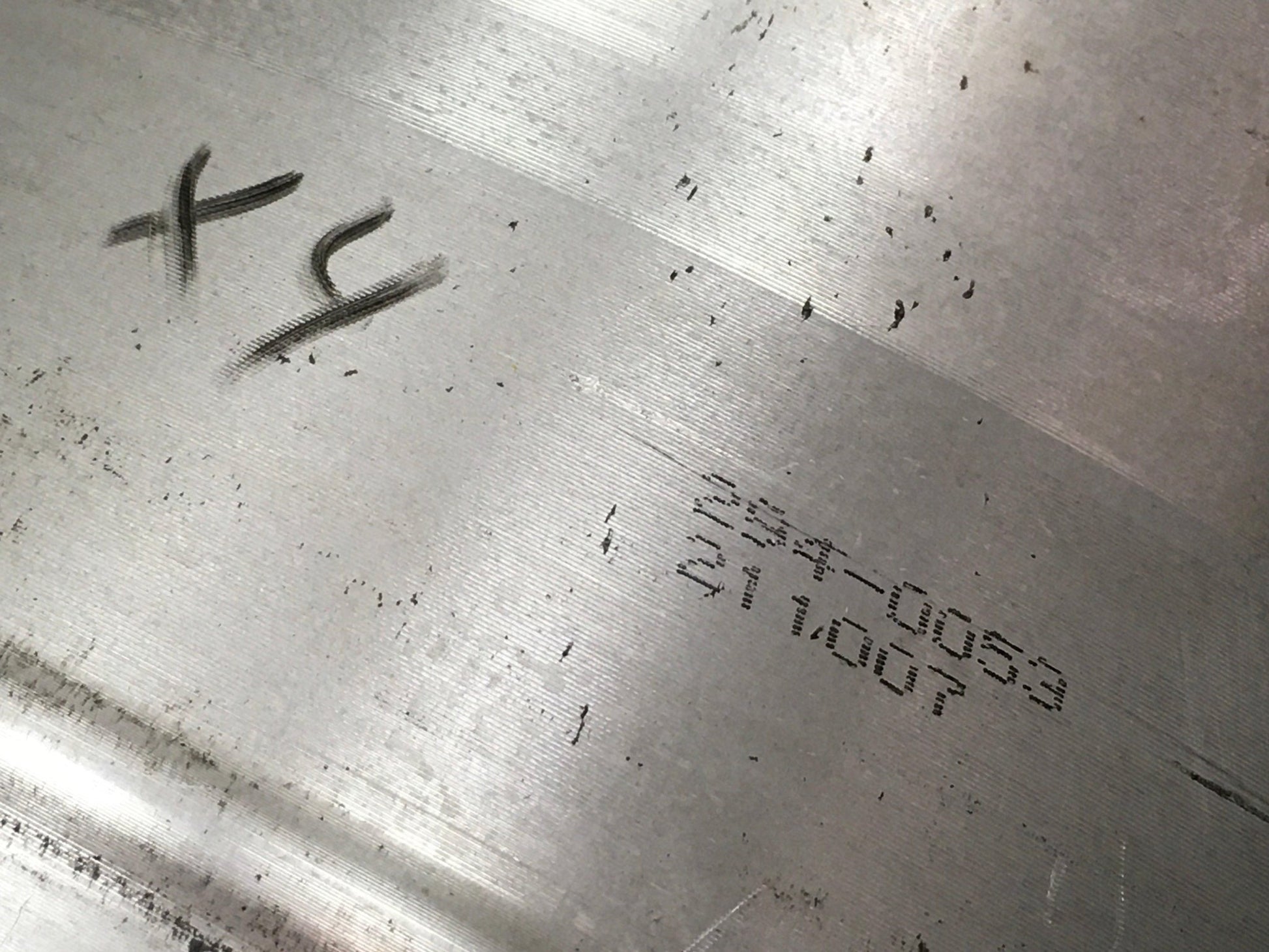 Llanta Jeep Cherokee KJ - 1CG34TRMAA