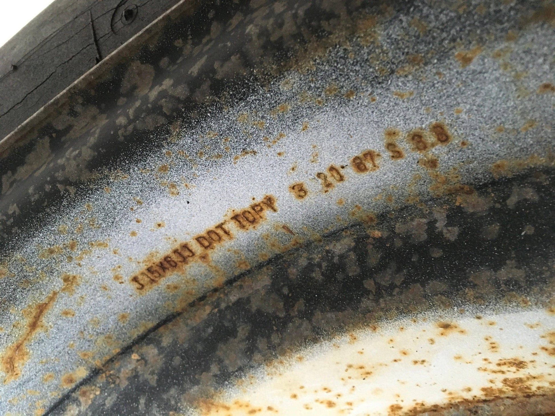 Llanta Mitsubishi Montero L040 - 