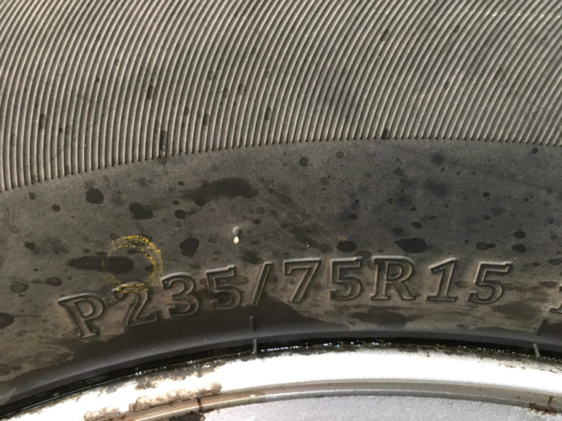 Llanta Mitsubishi Montero V20 - 