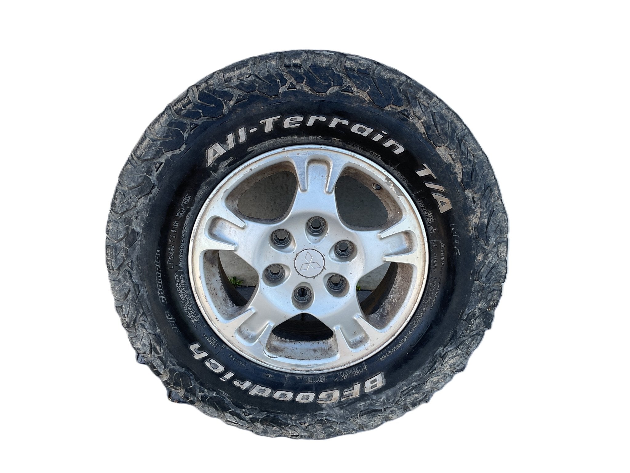 Llanta Mitsubishi Montero (V60/V70) 02-06 - MR347070