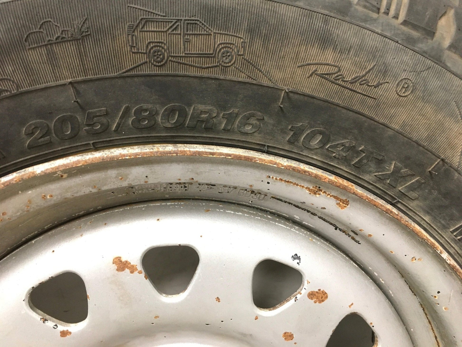 Llanta Nissan Patrol 3 K/W 160 260 - 