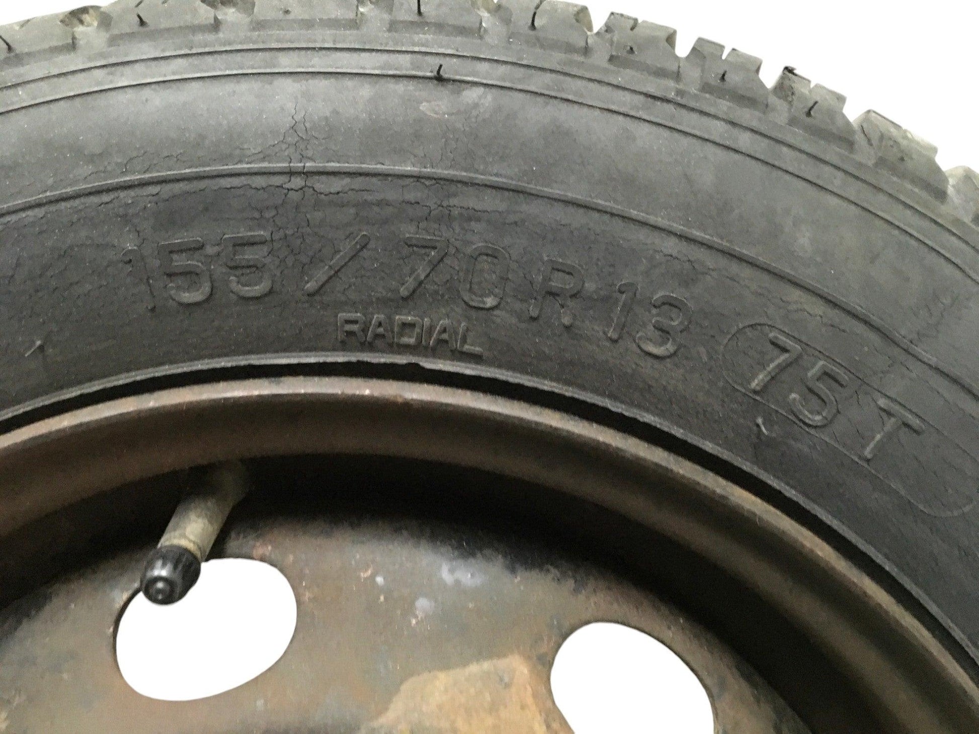 Llanta Repuesto Fiat Panda 141 - 