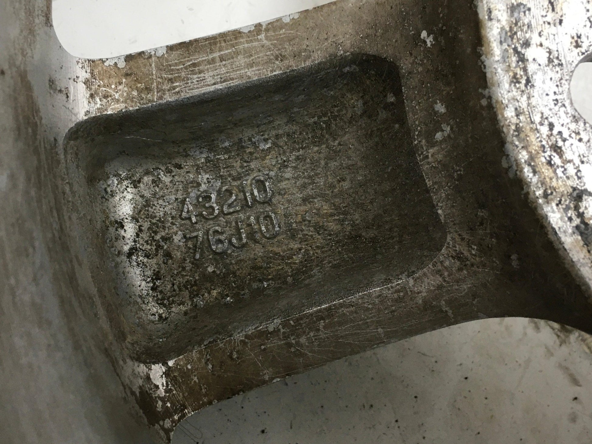 Llanta Suzuki Jimny FJ - 4321076J11